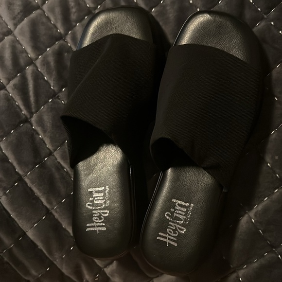 Hey girl - Picture 2 of 3